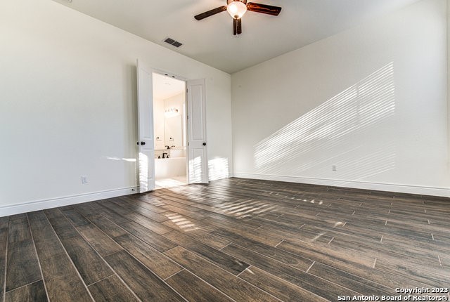 Image 24 of 36 For 593 Vale Ct  