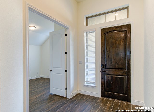 Image 3 of 36 For 593 Vale Ct  