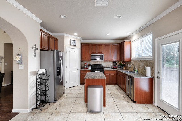 Image 11 of 28 For 26931 Rustic Brook