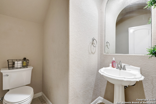 Image 15 of 28 For 26931 Rustic Brook