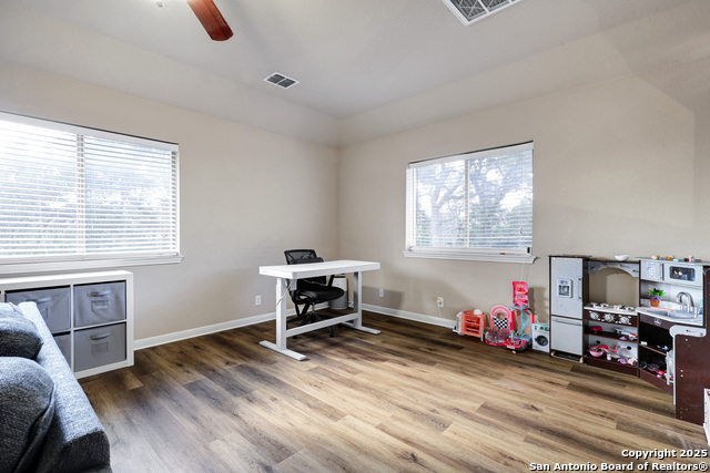 Image 21 of 28 For 26931 Rustic Brook