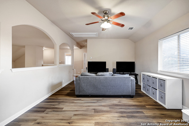 Image 22 of 28 For 26931 Rustic Brook