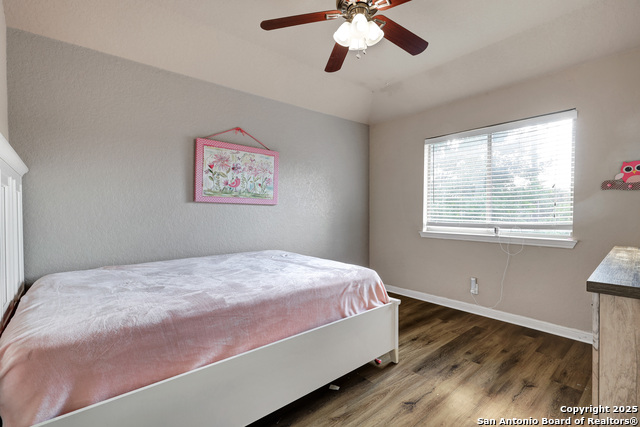 Image 25 of 28 For 26931 Rustic Brook