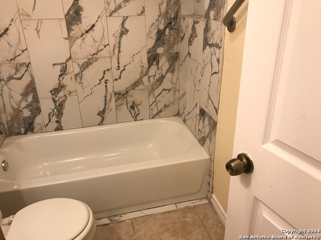 Image 15 of 19 For 4347 Sun Gate St