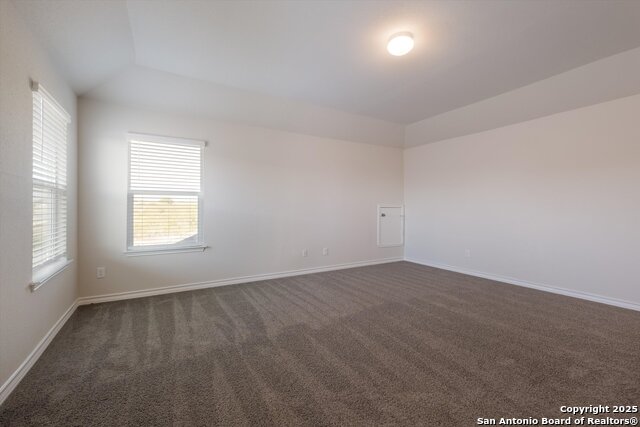 Listing photo id 22 for 5407 Champs Elysees