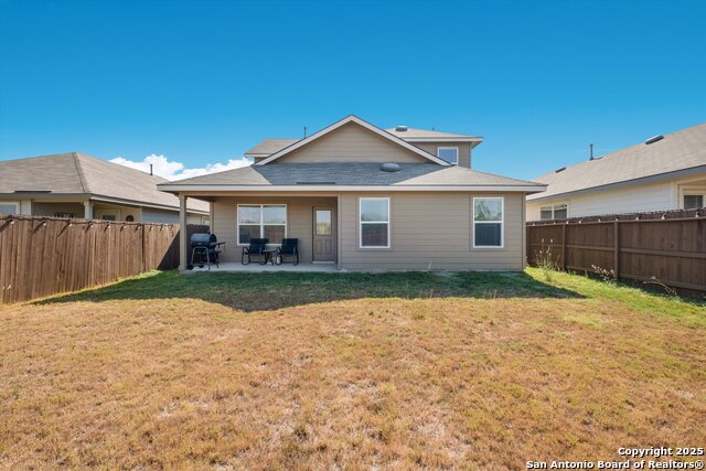 Listing photo id 26 for 5407 Champs Elysees