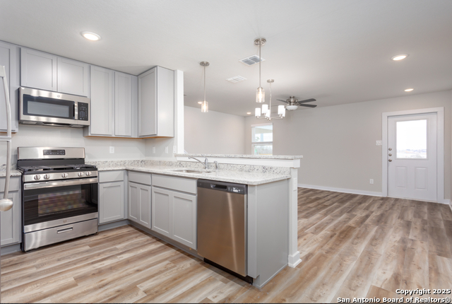 Image 7 of 22 For 380 Abigail Alley