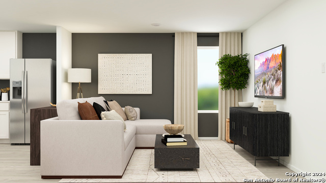 Image 4 of 18 For 10627 Fannin Way