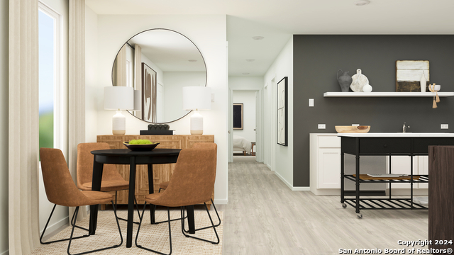 Image 6 of 18 For 10652 Fannin Way