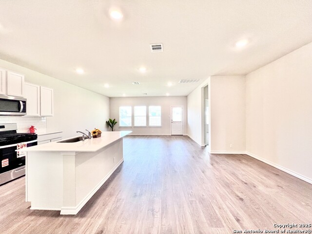 Image 15 of 42 For 21003 Watercourse Way