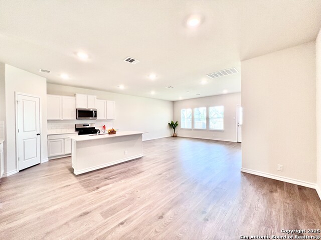 Image 16 of 42 For 21003 Watercourse Way