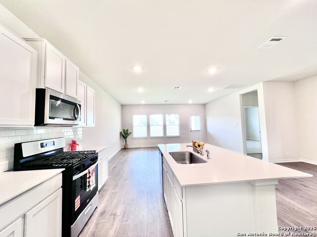 Image 18 of 42 For 21003 Watercourse Way