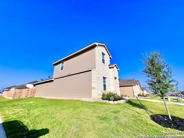 Image 5 of 42 For 21003 Watercourse Way