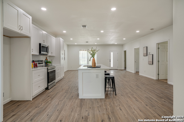 Image 12 of 27 For 933 Denver Blvd