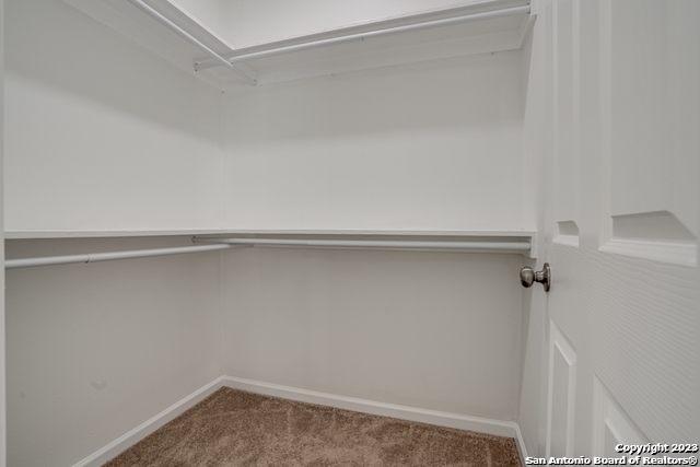 Image 18 of 27 For 933 Denver Blvd