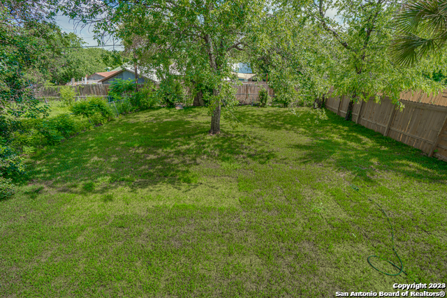 Image 22 of 27 For 933 Denver Blvd