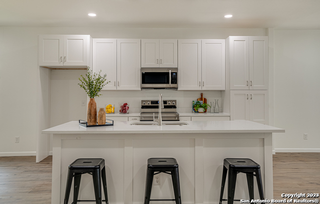 Image 9 of 27 For 933 Denver Blvd