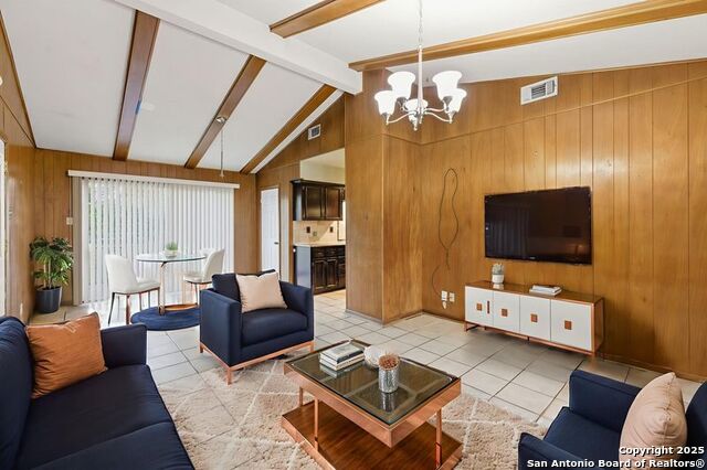 Listing photo id 12 for 114 Beechwood