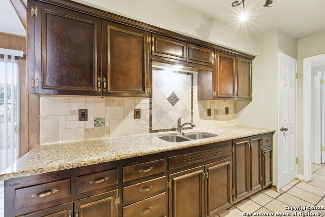 Listing photo id 17 for 114 Beechwood