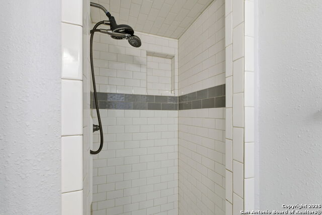 Listing photo id 21 for 114 Beechwood