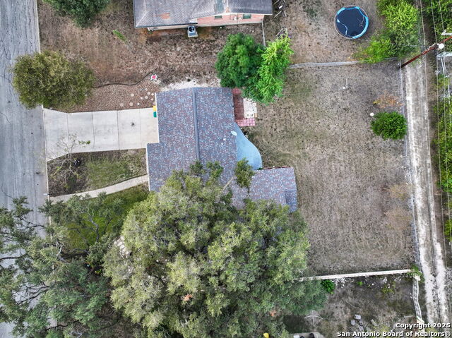 Listing photo id 29 for 114 Beechwood