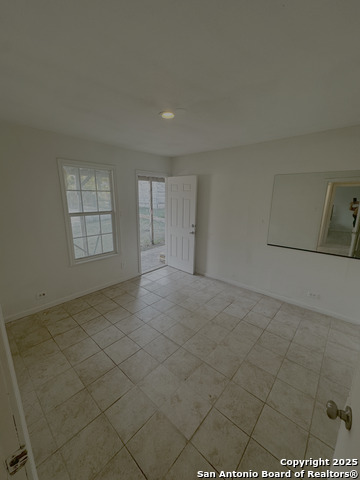 Image 10 of 20 For 106 Continental