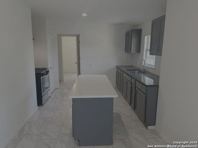 Image 3 of 20 For 106 Continental