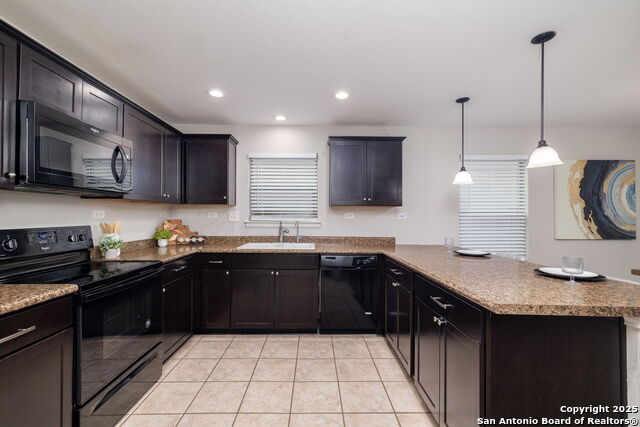 Image 15 of 26 For 243 Pleasanton Spring