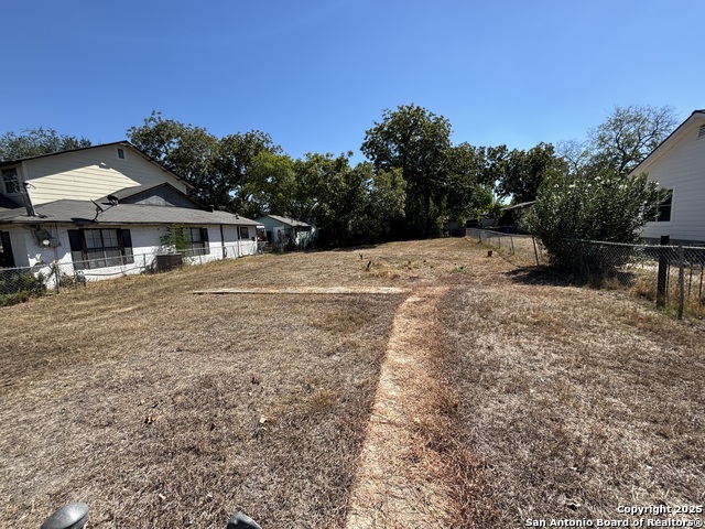 Listing photo id 0 for 1308 Stonewall