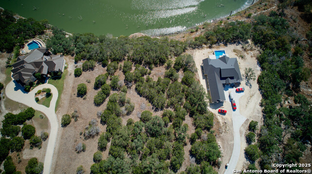 Image 7 of 32 For 293 River Cliff Place