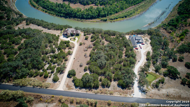 Image 9 of 32 For 293 River Cliff Place