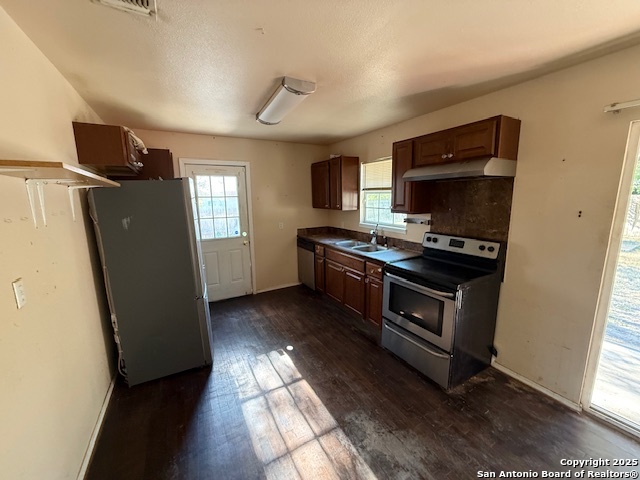 Image 4 of 18 For 515 Bangor  