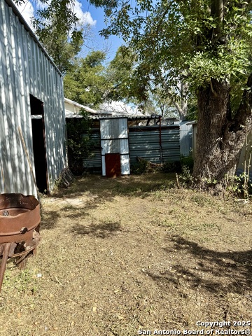 Image 17 of 19 For 404 Lula Mae