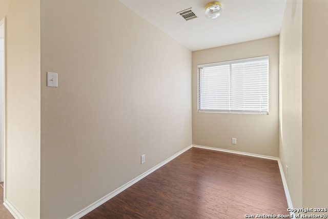 Image 17 of 24 For 208 Jordan