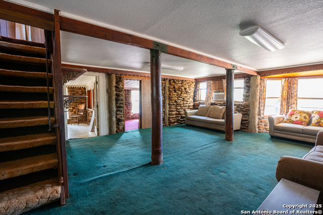 Listing photo id 9 for 3779 Mule Creek Rd