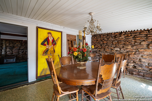 Listing photo id 11 for 3779 Mule Creek Rd