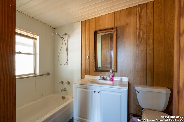 Listing photo id 16 for 3779 Mule Creek Rd