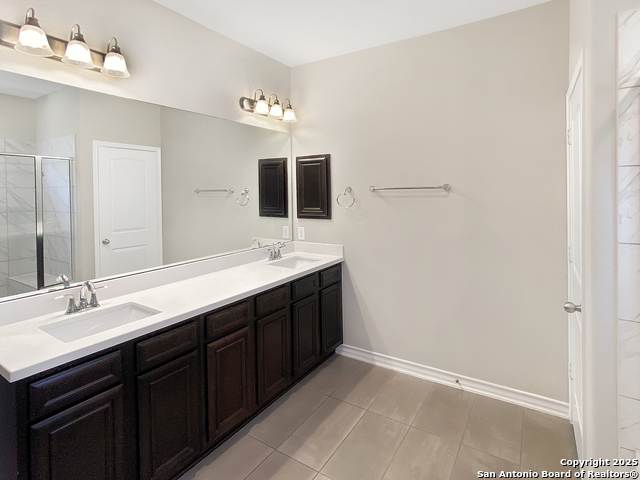 Image 17 of 25 For 3119 Ambar Cala