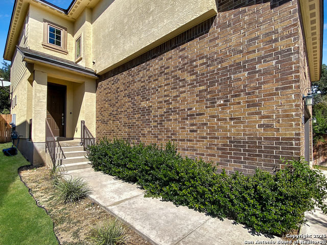 Image 2 of 25 For 3119 Ambar Cala