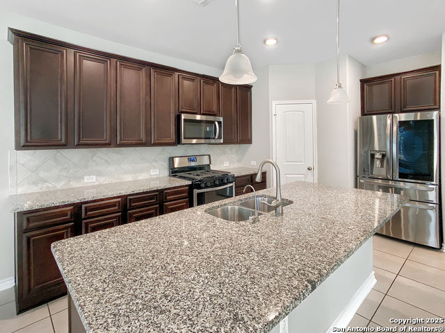 Image 8 of 25 For 3119 Ambar Cala