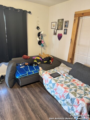 Image 2 of 14 For 607 Brunswick Blvd