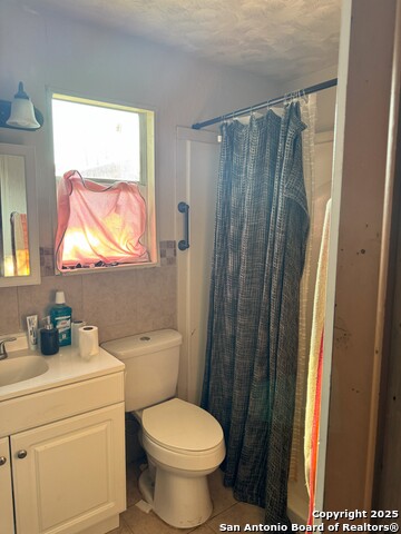 Image 5 of 14 For 607 Brunswick Blvd