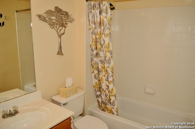 Listing photo id 14 for 2767 Haeckerville