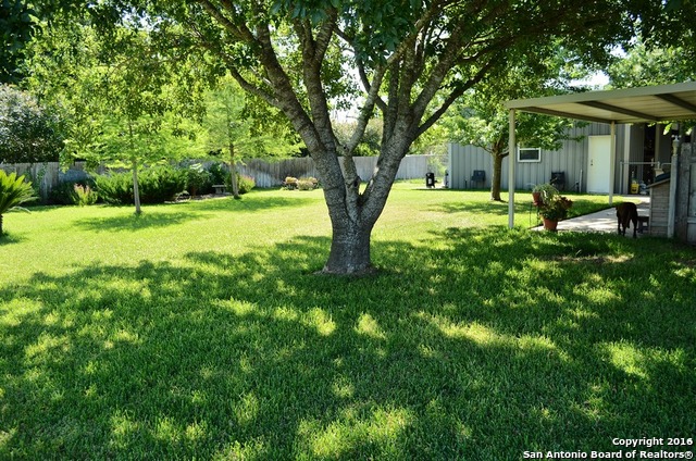 Listing photo id 22 for 2767 Haeckerville