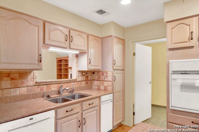 Image 15 of 36 For 3190 Pittman