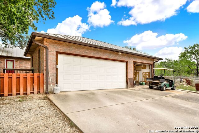 Image 6 of 36 For 3190 Pittman