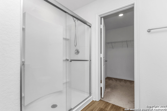 Image 23 of 47 For 6806 Prue Rd 46