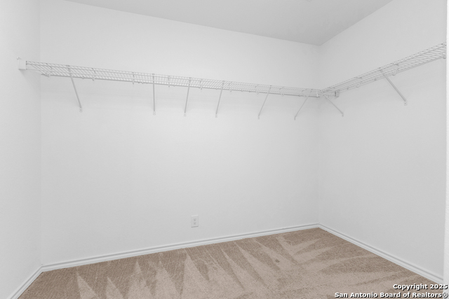 Image 24 of 47 For 6806 Prue Rd 46