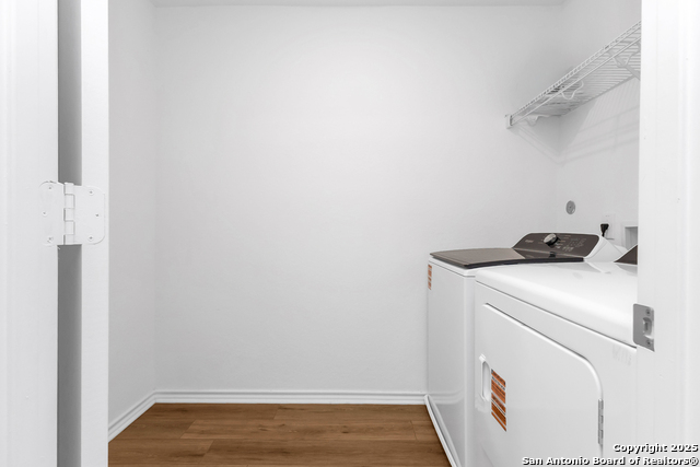 Image 28 of 47 For 6806 Prue Rd 46