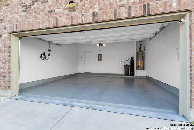 Image 42 of 47 For 6806 Prue Rd 46